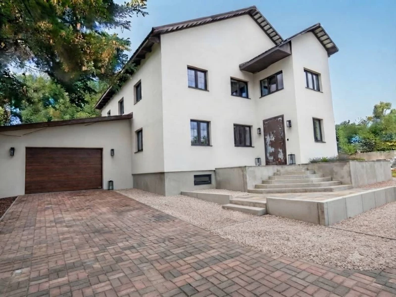 Продаж видового будинку 350 м² біля пагорбів | 12 соток | с. Підгірці, вул. Надгірна